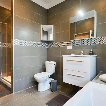 Appart T3 Spacieux & Cosy Face A La Gare Apartment *